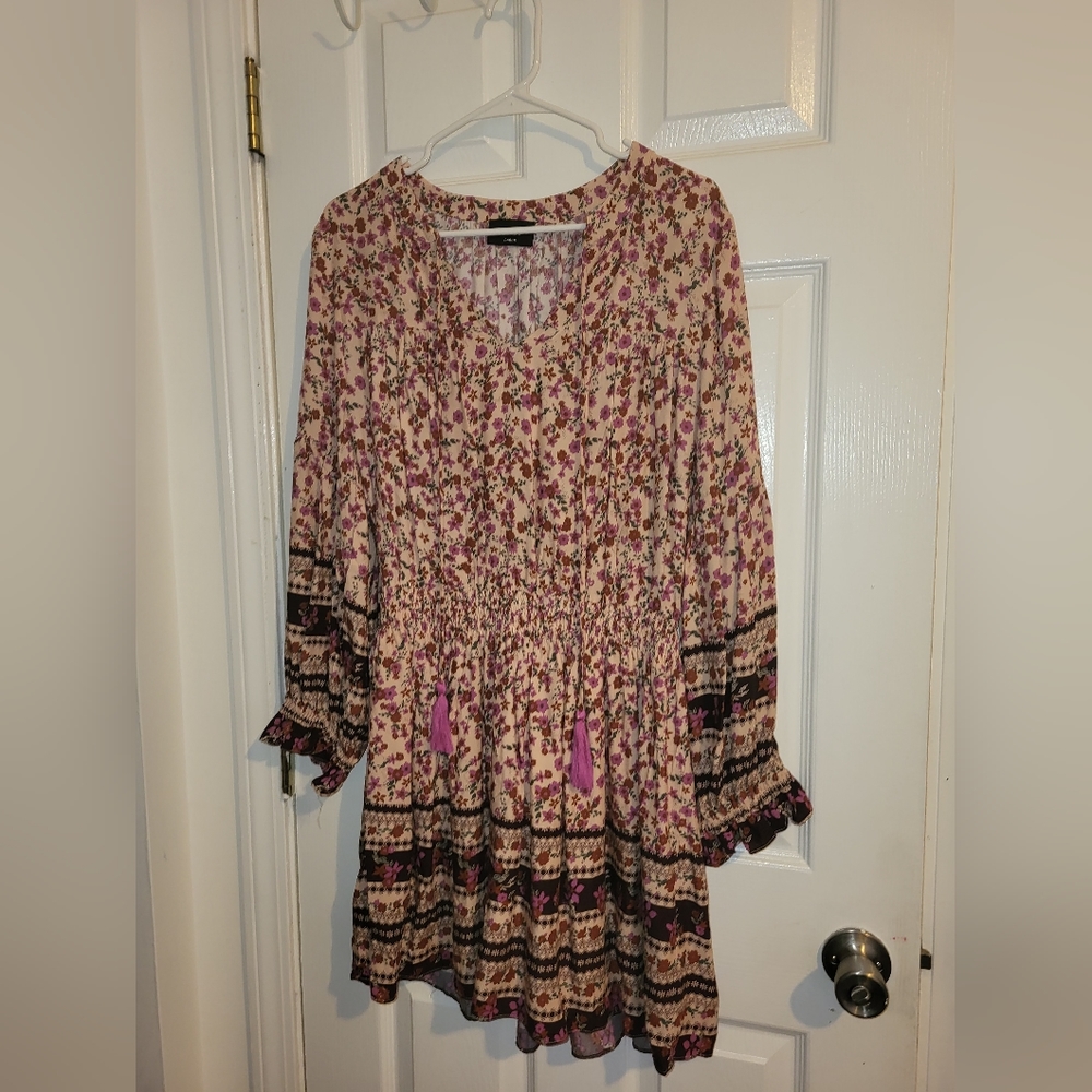 Vici knee length dress! Beautiful!